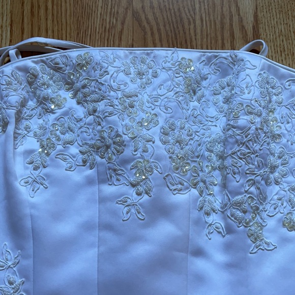 Beautiful intricate beaded Ashley Jordan corset - Picture 4 of 16